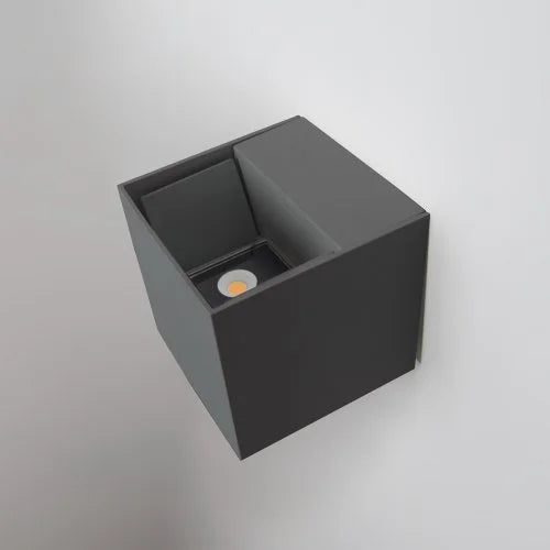 Lámpara exterior de pared Cubo